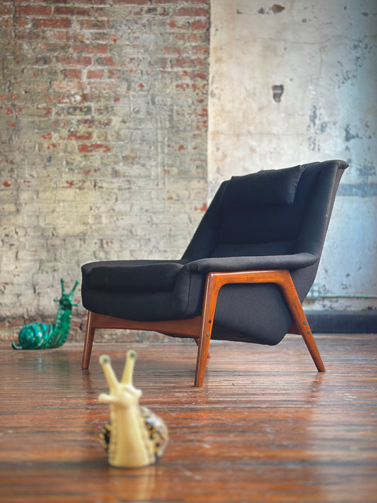 Dux of Sweden Lounge Chair