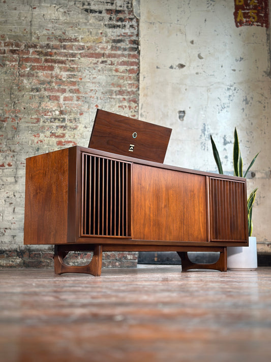 RCA Annapolis Retro-Engineered Stereo Console